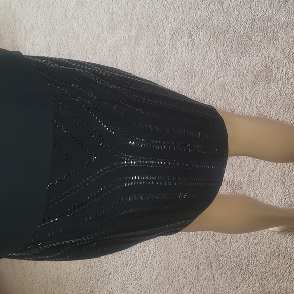 Cache 2 beaded mockneck & skirt flowy upper keyhole back - Picture 7 of 11